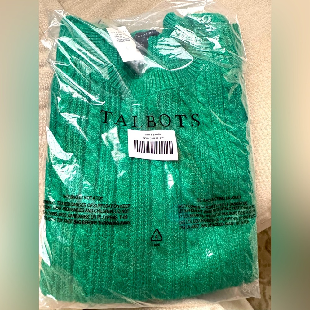 ✨SALE✨ TALBOTS Sweater- New in Packaging - Size L